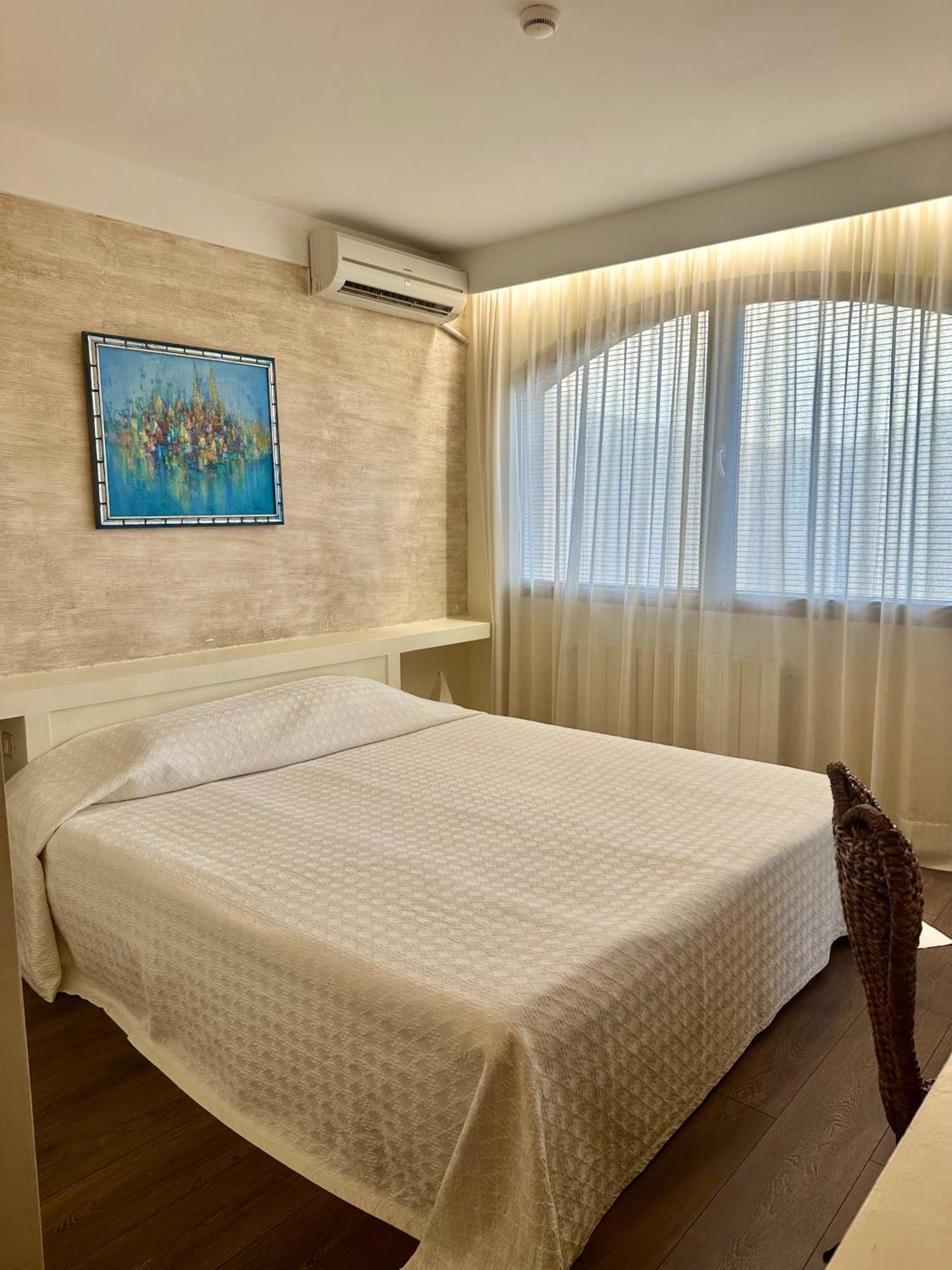 Aparthotel Oazis Vip Club Slantschew brjag Exterior foto